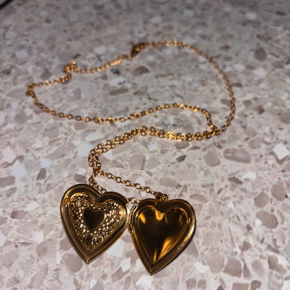 Gold Heart Locket Necklace - Women's Jewelry